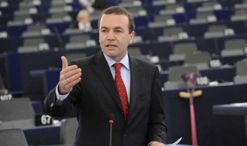 Βέμπερ: Ανάγκη διατήρησης στενών δεσμών με τις ΗΠΑ