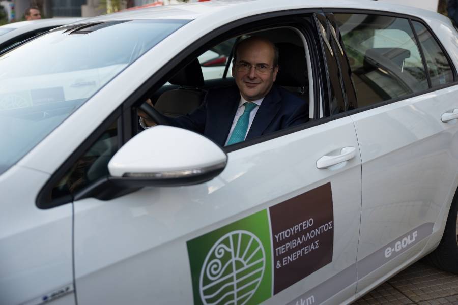 Με Volkswagen e-Golf το Υπουργείο Περιβάλλοντος στις μετακινήσεις του