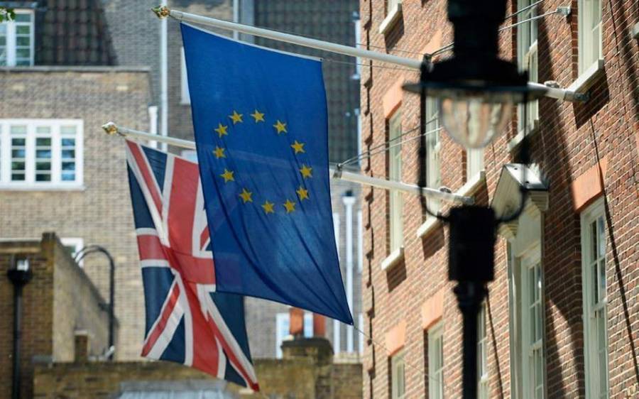 Brexit: Σχεδόν 2 εκατ. Ευρωπαίοι ζήτησαν να παραμείνουν στη Βρετανία