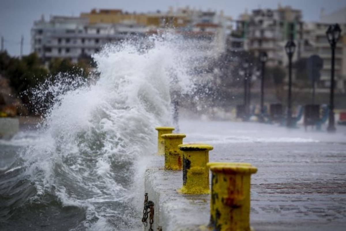 Μετ’ εμποδίων οι ακτοπλοϊκές συγκοινωνίες