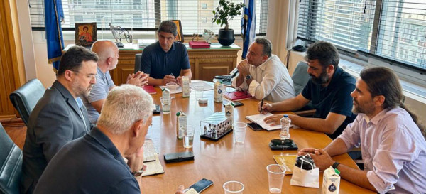 Αυγενάκης: Σκοπός η αναβάθμιση της προστιθέμενης αξίας των μελισσοκομικών προϊόντων