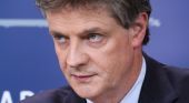 Βρετανός Επίτροπος: Το Brexit θα διώξει τις τράπεζες