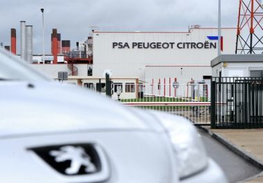 Περικοπές 850 θέσεων εργασίας στην Peugeot Citroën