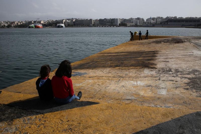 Μυτιλήνη: Επαναπροωθήσεις μεταναστών εν μέσω επεισοδίων-Αλληλέγγυοι έπεσαν στη θάλασσα