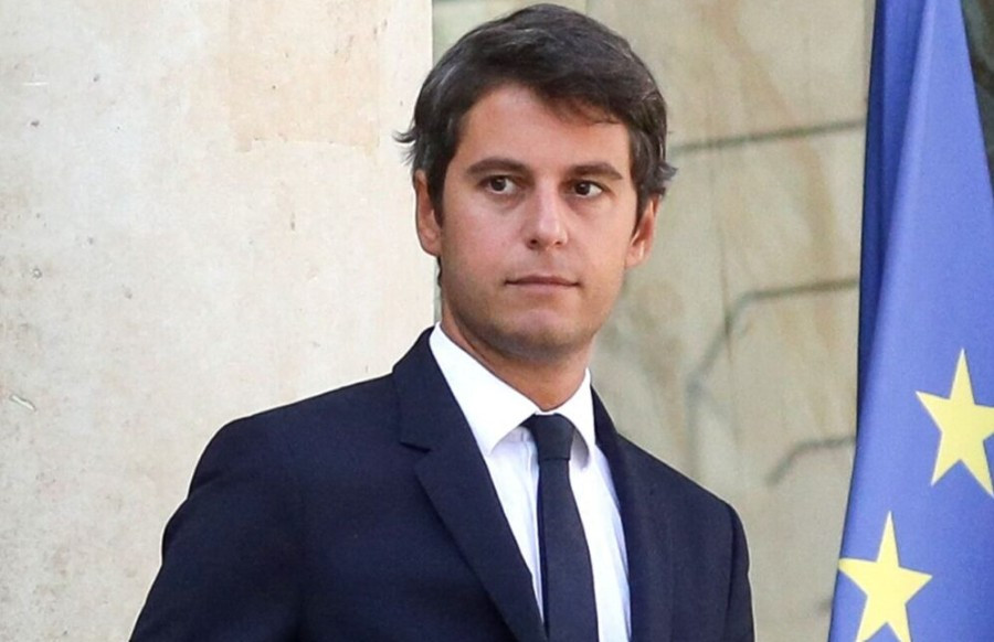 Γαλλία: Επίσημη υποψηφιότητα Ατάλ για το Ελιζέ το 2027