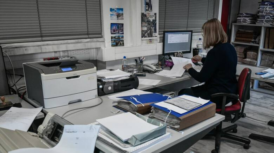 ΥΠΕΣ-Πλημμυροπαθείς περιοχές: Δικαιολογημένη η απουσία δημοσίων υπαλλήλων απ'την εργασία τους