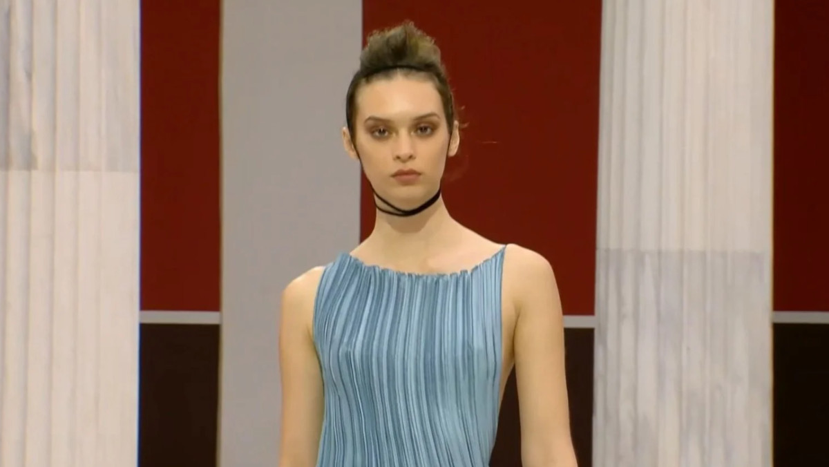 Athens Fashion Week: Ηχηρό μήνυμα από το Ζάππειο για την επιστροφή των Γλυπτών του Παρθενώνα (vid)