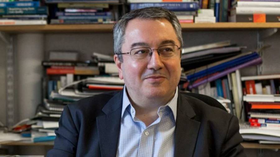 Μόσιαλος: Όσα ξέρουμε για τη νέα παραλλαγή «Καμερούν»