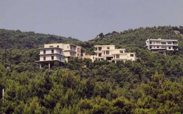 Αυθαίρετα και έκπτωση προστίμου: Τι αναφέρει το ΥΠΕΝ