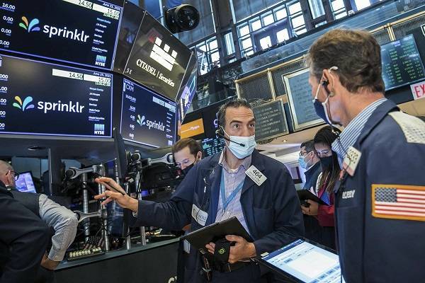 Τα θετικά μάκρο φέρνουν νέα ρεκόρ στη Wall Street