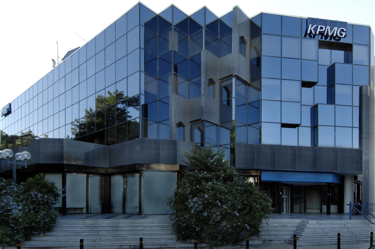 KPMG: Αυξήθηκαν κατά 14% τα παγκόσμια έσοδα-Διαμορφώθηκαν στα $35 δισ.