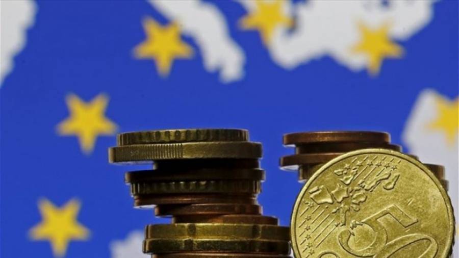 Καθοδική αναθεώρηση του πληθωρισμού στην ευρωζώνη από οικονομολόγους της ΕΚΤ