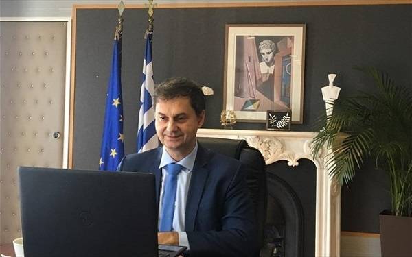 Θεοχάρης: Πέντε προτάσεις για την ασφαλή έναρξη του τουρισμού