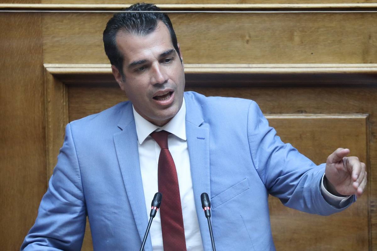 Πλεύρης: Εάν χρειαστεί θα αναπτύξουμε και άλλες κλίνες ΜΕΘ