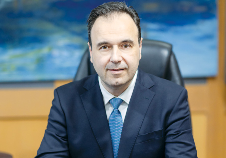 Συνέντευξη Δ. Παπαστεργίου στο «R»: Η θέση της Ελλάδας στην εποχή της Τεχνητής Νοημοσύνης