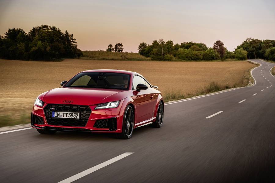 Audi TTS competition plus: ακόμα πιο σπορ