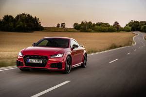 Audi TTS competition plus: ακόμα πιο σπορ