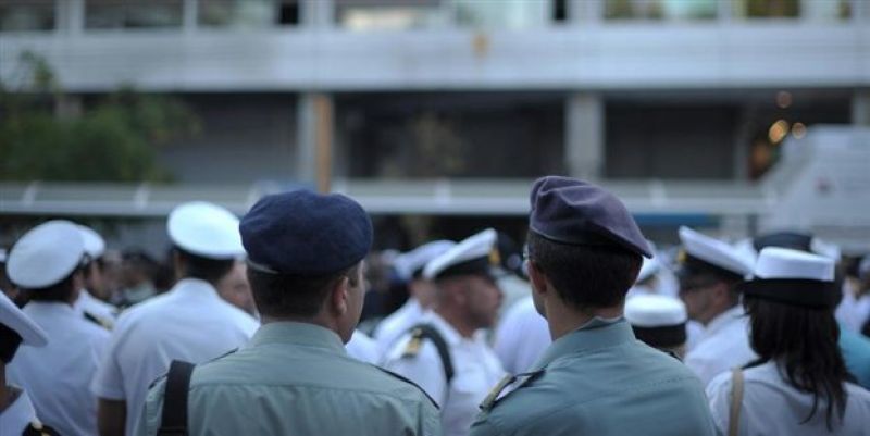 Στη Βουλή η τροπολογία για το μισθολόγιο των ενστόλων και των δικαστικών