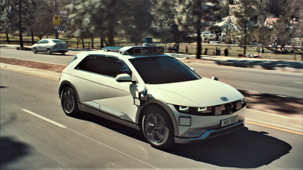 H Hyundai παρουσιάζει το όραμά της για αυτόνομη οδήγηση βασισμένο στο IONIQ 5 Robotaxi