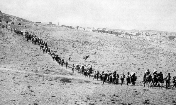 Γενοκτονία των Ποντίων: 5 βιβλία που αφηγούνται τα γεγονότα ενός ξεριζωμού που έμεινε στην ιστορία