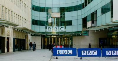 Σχέδιο εθελούσιας εξόδου ετοιμάζεται να εφαρμόσει το BBC