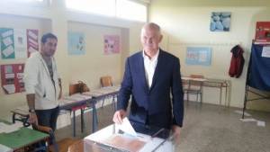 Ο Παπανδρέου έψαχνε μάταια το στυλό…
