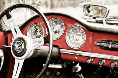 Ο όμορφος «εσωτερικός» κόσμος των vintage αυτοκινήτων