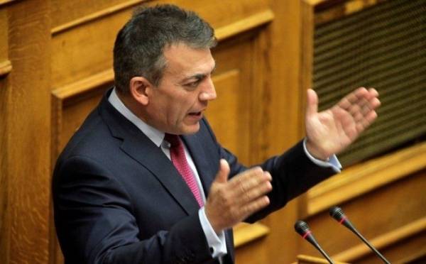 Αναδρομικά από 17 Μαΐου η κατάργηση του βάσιμου λόγου απόλυσης