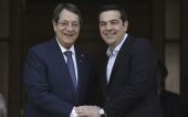 Στις 2 τα ξημερώματα αναμένεται η συνάντηση Τσίπρα-Αναστασιάδη