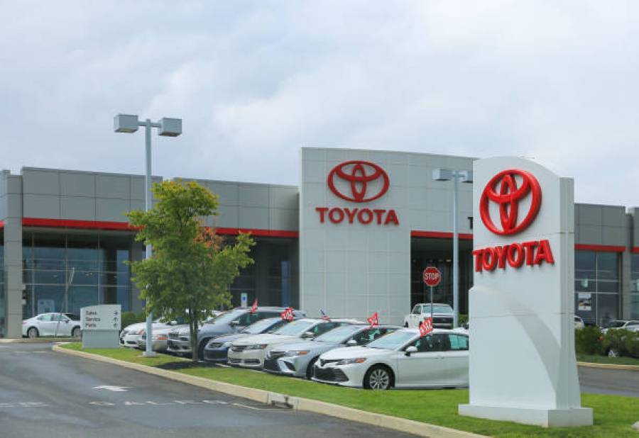 Toyota: Εκτός στόχου παραγωγής λόγω της έλλειψης ημιαγωγών