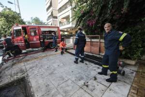 Κατέρρευσε μπαλκόνι πολυώροφης πολυκατοικίας στο Χαλάνδρι