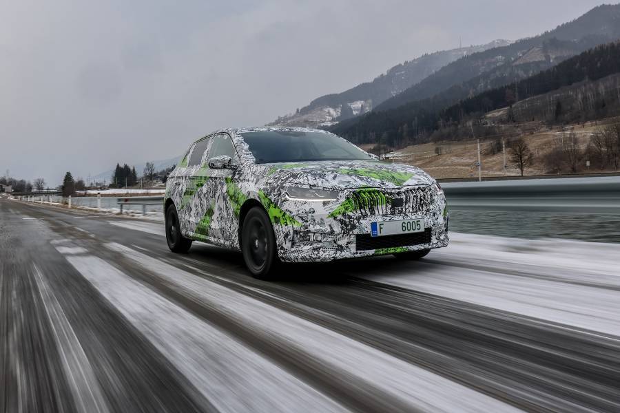 Νέα SKODA FABIA: μεγαλύτερη, πιο σπορ, ακόμα πιο ασφαλής