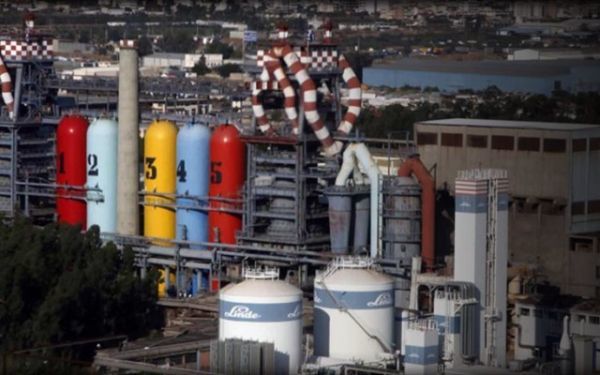 Έκκληση από τη Χαλυβουργική για άμεση λήψη μέτρων μείωσης του ενεργειακού κόστους- Σκληρό παζάρι της Αθήνας με την τρόικα για το πακέτο των 150 εκατ. ευρώ