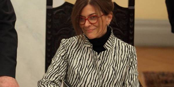 Κανείς δεν χάνεται... Η Ράνια Αντωνοπούλου στον ΟΟΣΑ