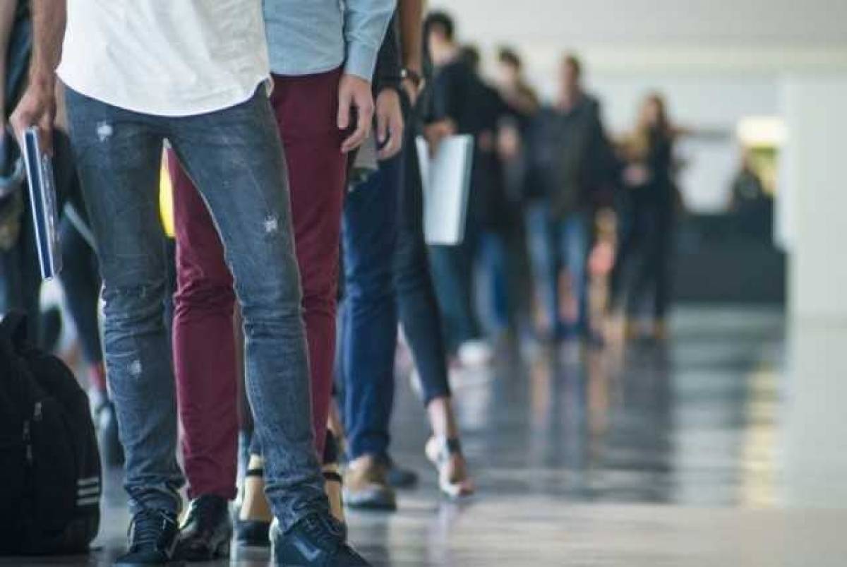 ΚΥΑ για εφάπαξ ενίσχυση 400 ευρώ σε μακροχρόνια ανέργους-Πότε πληρώνεται