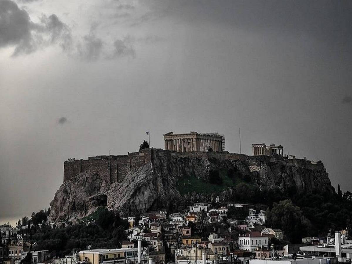 Άστατος ο καιρός και την Πέμπτη