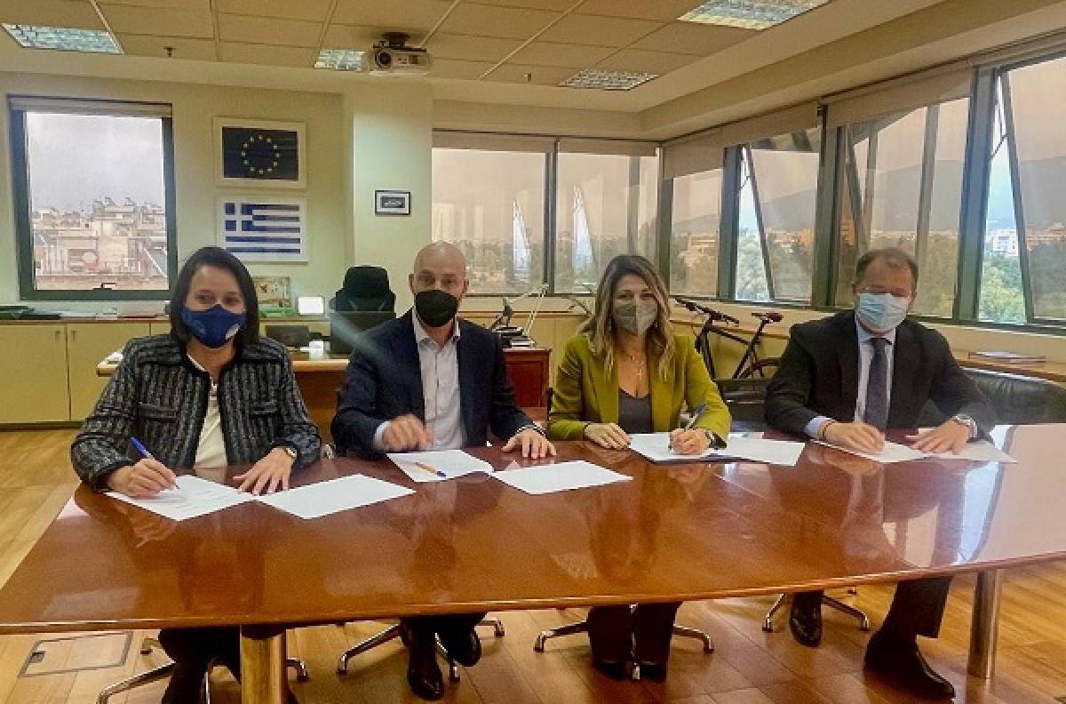 ΥΠΑΑΤ: Συνεργασία για την πιστοποίηση προϊόντων-υπηρεσιών σε περιοχές NATURA 2000