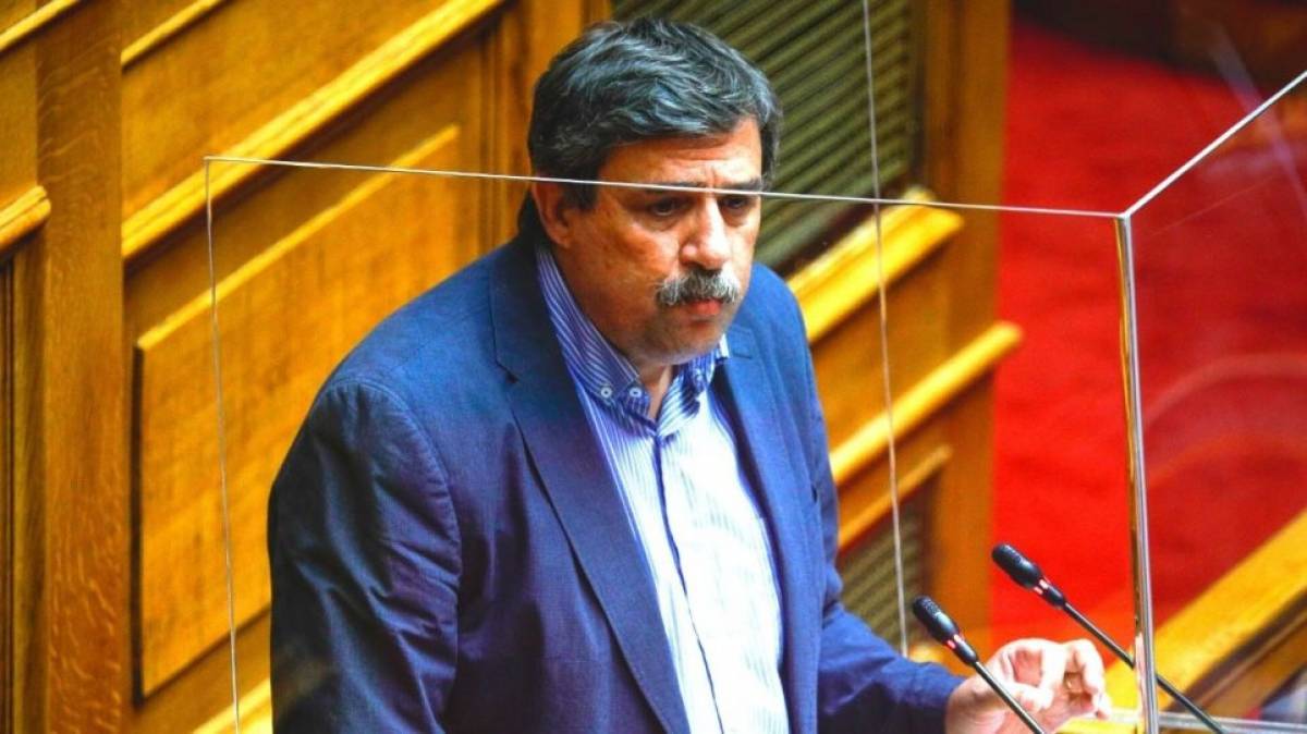 Ξανθός: Το ΕΣΥ θα καταρρεύσει αν τεθεί σε αργία το ανεμβολίαστο προσωπικό