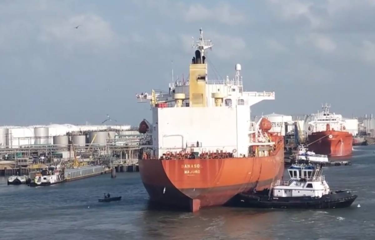 Η Klaveness Combination Carriers πουλάει πλοίο 21 ετών