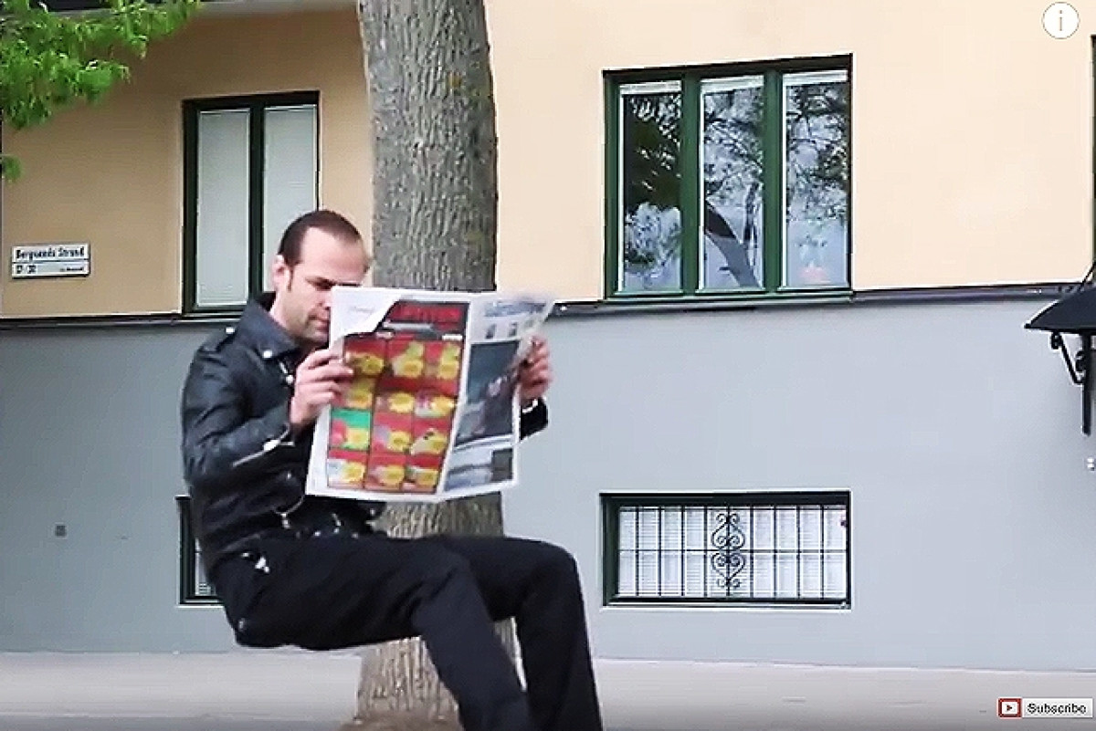 Μια απίστευτη φάρσα με την «αόρατη καρέκλα»