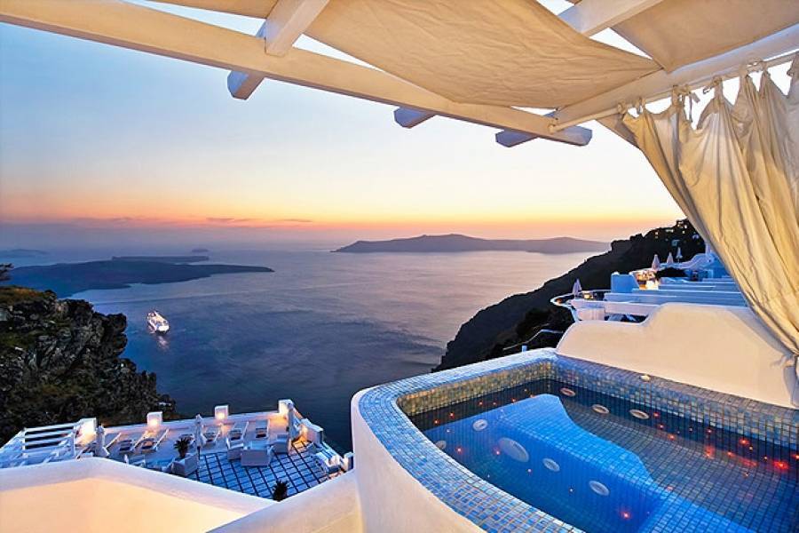 Όλα όσα πρέπει να γνωρίζετε πριν κλείσετε δωμάτιο για τις διακοπές σας