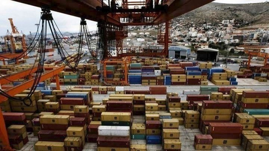 Συρρικνώθηκε το εμπορικό έλλειμμα των ΗΠΑ τον Ιούνιο