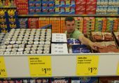 "Ψηφίζουν" Ελλάδα τα γερμανικά σούπερ μάρκετ