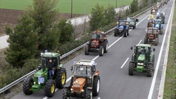 Οι αγρότες έκλεισαν τα Τέμπη