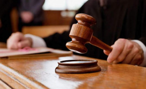 Στη φυλακή η 38χρονη για την επίθεση με καυστικό υγρό