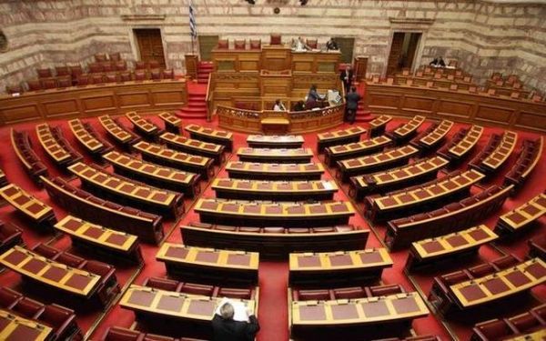 Την Πέμπτη η συζήτηση του νομοσχεδίου για τα εργασιακά στη Βουλή
