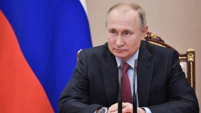 Αναβλήθηκε το δημοψήφισμα για τις συνταγματικές τροποποιήσεις στη Ρωσία