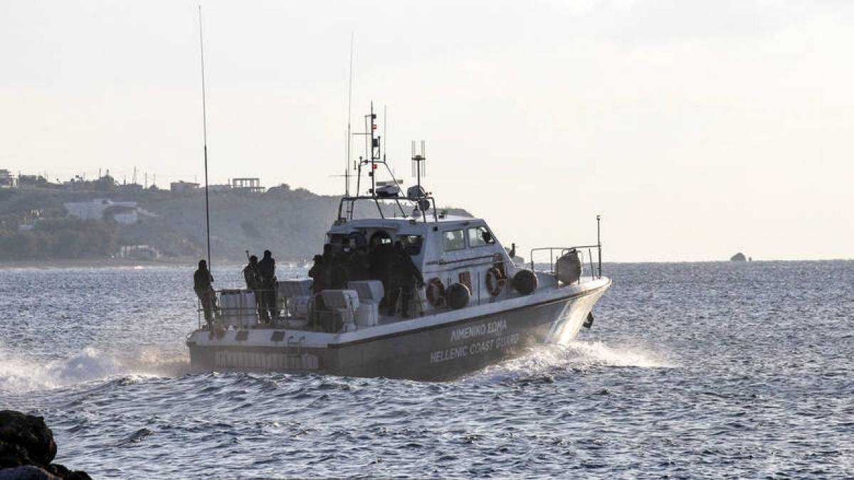 Παξοί: Συνεχίζονται οι έρευνες για τους 20 αγνοούμενους