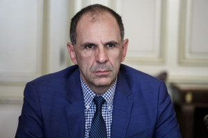 Γεραπετρίτης σε Αl Arabiya: Ανησυχούμε για πιθανή διάχυση της κρίσης