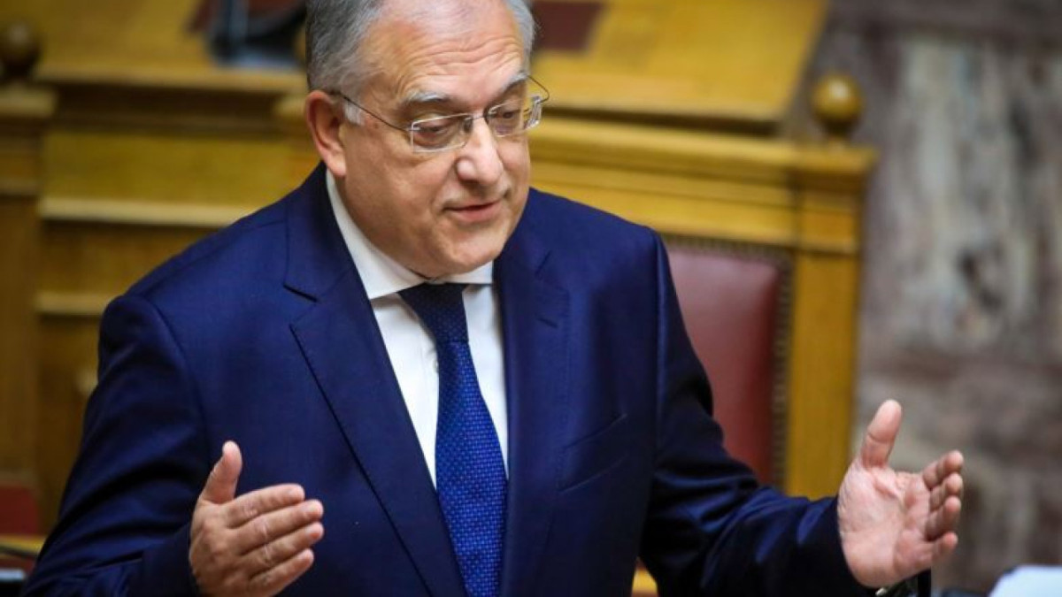 Θεοδωρικάκος από Βουλή: Το νομοσχέδιο βάζει τέλος στα «ψιλά γράμματα» των τραπεζών